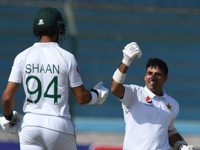 පකිස්ථාන ආරම්භක පිතිකරු යුගලේ ආධිපත්‍යයට නතුවූ තරඟයේ තෙවන දිනය!