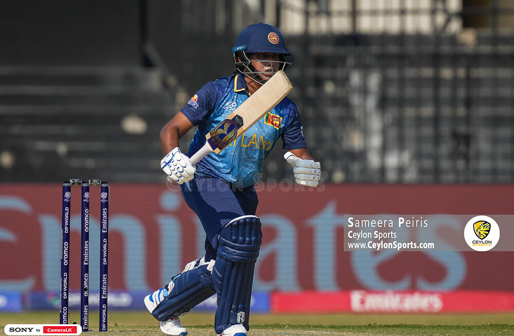 Chamari not going anywhere — Siddons wants fearless Sri Lanka
