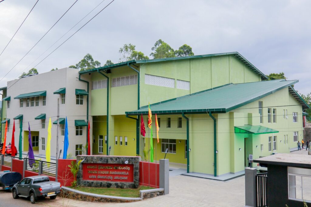 මිලියන 300ක වියදමින් ඉදිකළ බණ්ඩාරවෙල, ඌව පළාත් ක්‍රීඩා සංකීර්ණ ගෘහස්ත ක්‍රීඩාගාරය  විවෘත වෙයි.