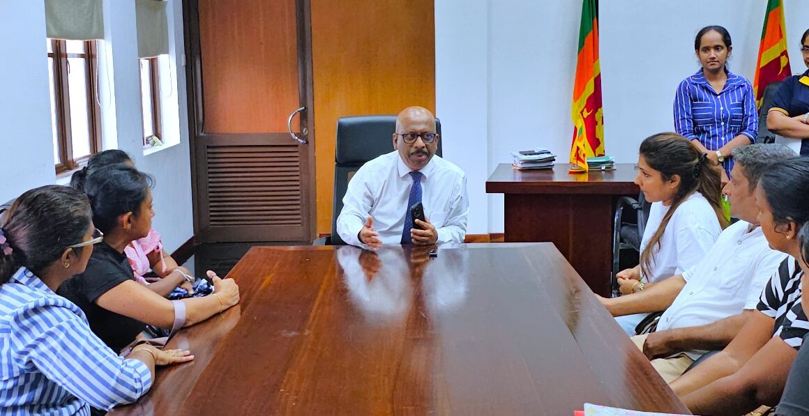 කරාතේ ශූරතාවලියට සහභාගි වීමට නොහැකි වූ ක්‍රීඩක ක්‍රීඩිකාවන් තරුණ කටයුතු සහ ක්‍රීඩා අමාත්‍යවරයා හමුවෙයි.