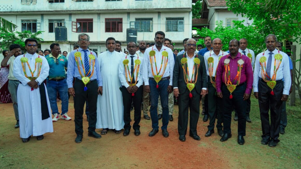 ශාන්ත සේවියර් පිරිමි විද්‍යාලයෙහි ඉදිකිරීමට නියමිත ගෘහස්ථ ක්‍රීඩාගාරය සඳහා මුල්ගල තබයි