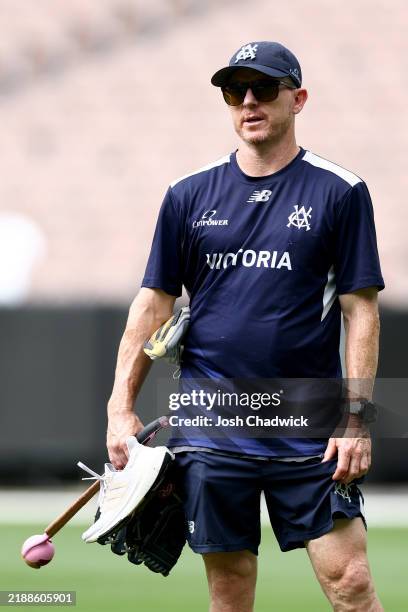 Chris Rogers නම් පුහුණුකරුවා