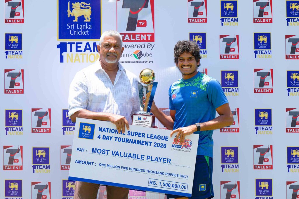 වයසට වඩා වගකීම කරට ගත් කවිඳු පතිරත්න