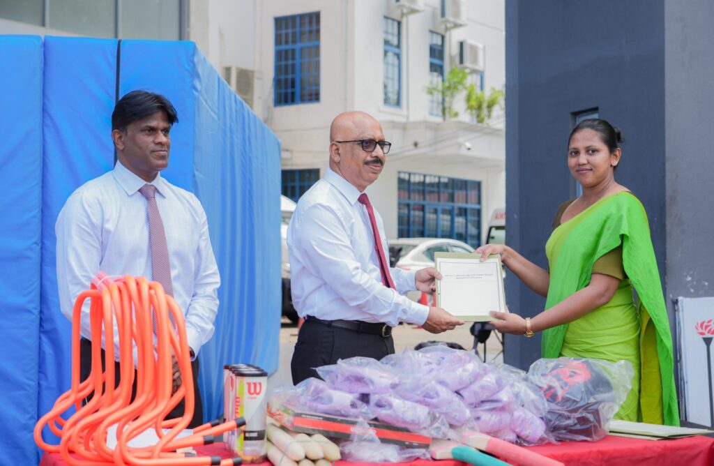 පාසල් ක්‍රීඩා පිටි නවීකරණයට මිලියන 450ක්!