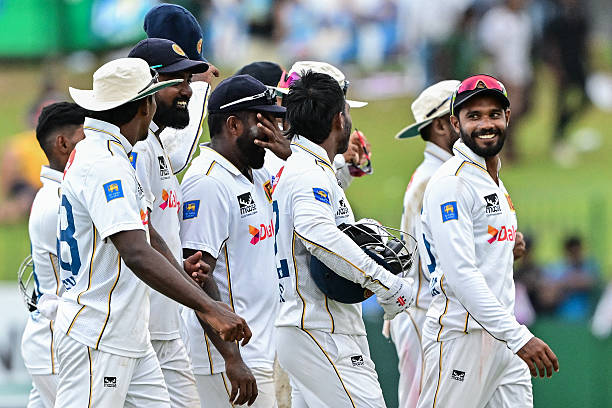 ශ්‍රී ලංකාව ටෙස්ට් ශ්‍රේණිගත කිරීම්හි ඉදිරියට!