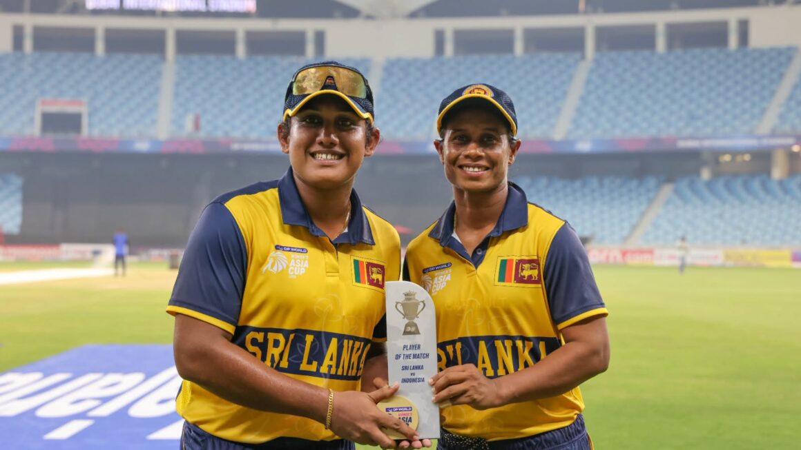 කඩුලු ත්‍රිත්වයක් සමගින් චමරිගෙන් වාර්තාගත පන්දු යැවීමක් – නිලක්ෂිකාටත් ගෞරවයක්