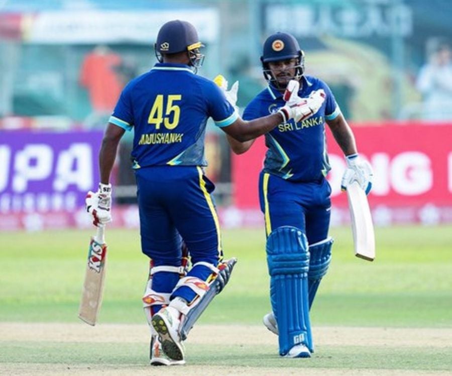 හොංකොං සික්සර්ස් යන ශ්‍රී ලංකා පිලේ නායකත්වය සංගීත් කුරේට