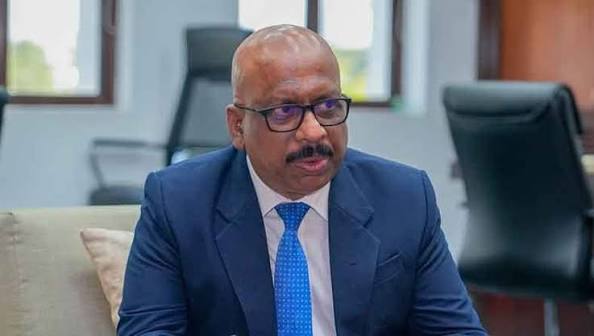 “ක්‍රිකට් ක්‍රීඩාව කඩා වැටීමට අපි ඉඩ තියන්නේ නෑ ” – ක්‍රීඩා අමාත්‍ය